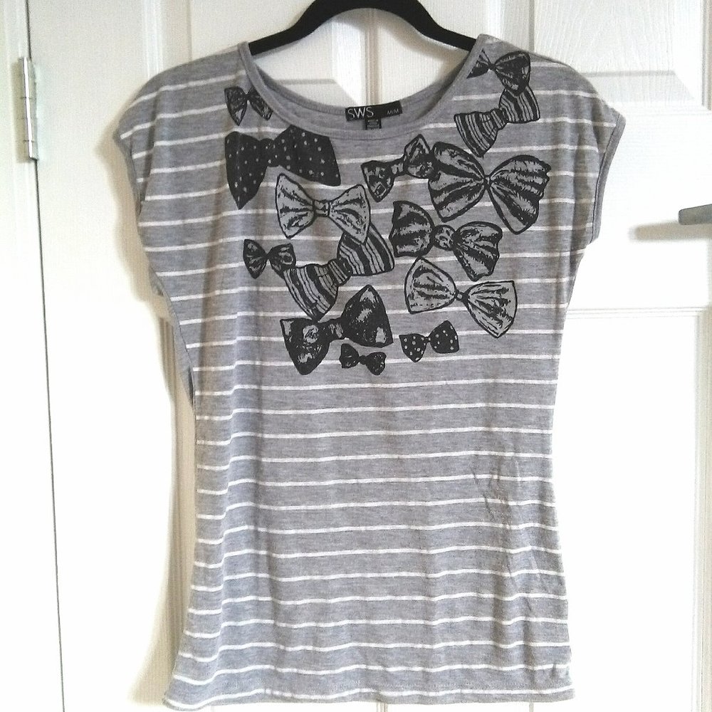 Striped Bow Design T-shirt Cut style top